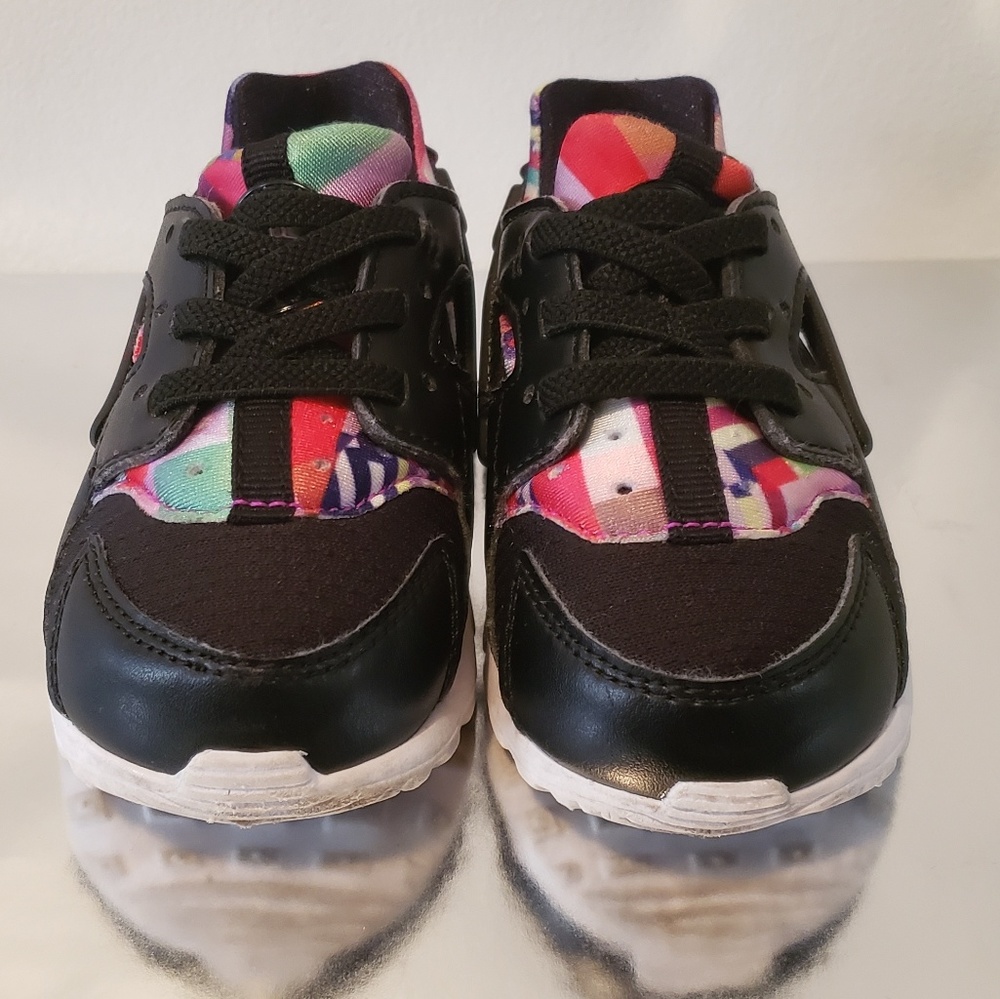 Nike HuaracheToddler Sneakers